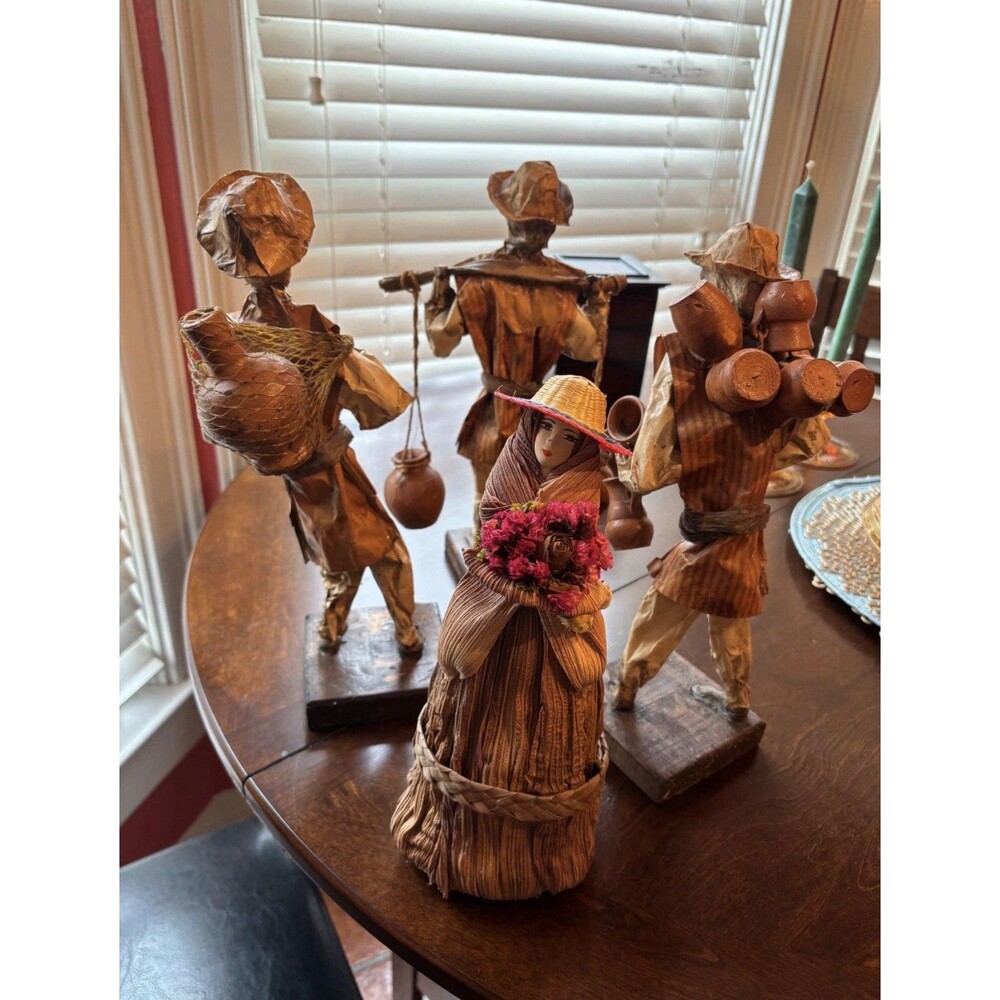 Handmade Mexican Folk Art Corn Husk Figurines Set of 4 Traditional Collectible